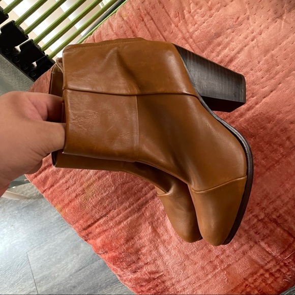 Rand and Bone Tan Leather Ankle Boots - Picture 6 of 9